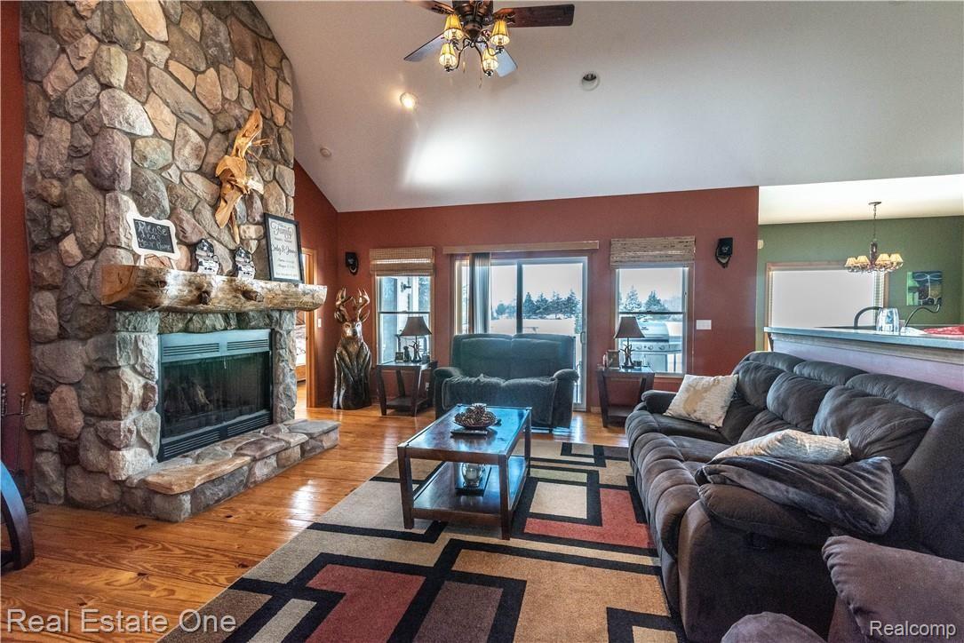 3365 Crandall Road Howell, MI 48855 - Photo 25 of 36 38_25.jpg