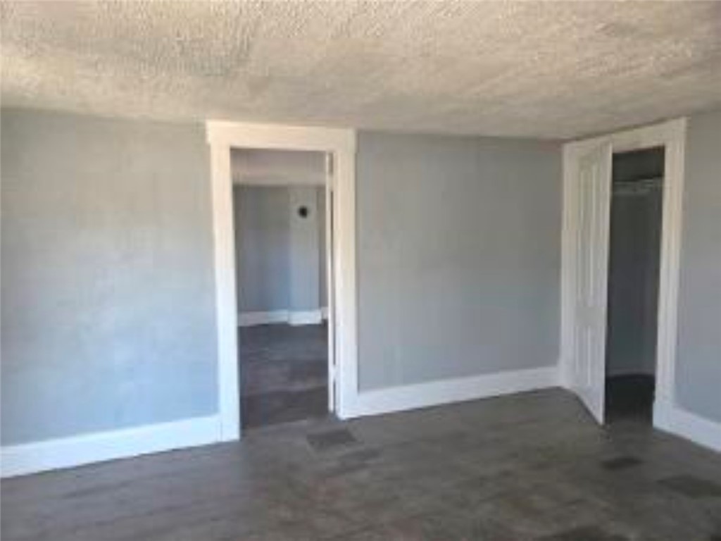 820 West North Street Springfield, OH 45504 - Photo 18 of 20 This versatile room offers a blank canvas for your design aspirations, featuring two doorways.