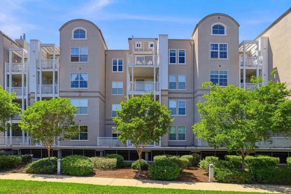 $820,000 | 3901 Lick Mill Boulevard, Unit 414, Santa Clara, CA 95054