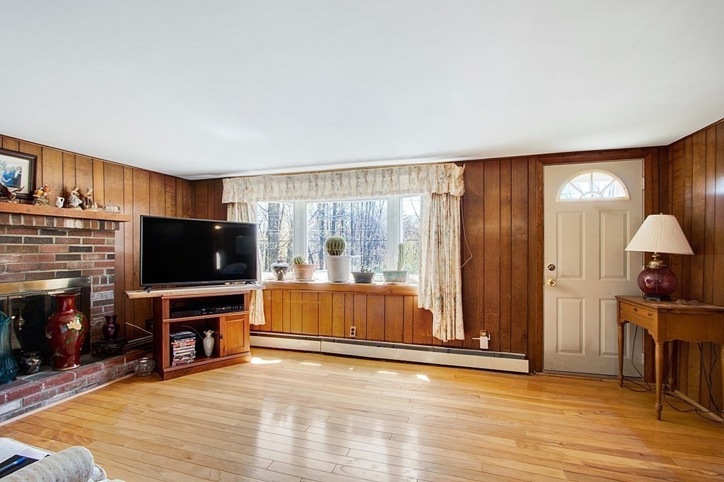 159 Jewell Hill Road Ashburnham, MA 01430 - Photo 11 of 41 Gallery Image 11
