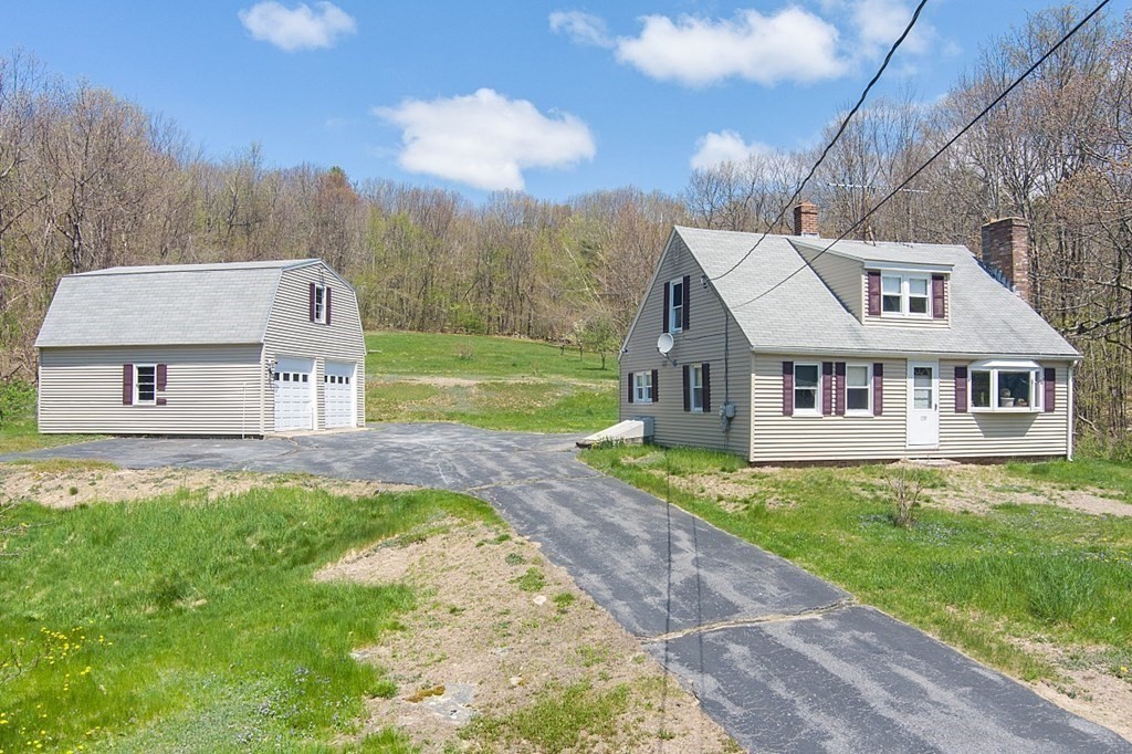 159 Jewell Hill Road Ashburnham, MA 01430 - Photo 4 of 41 Gallery Image 4
