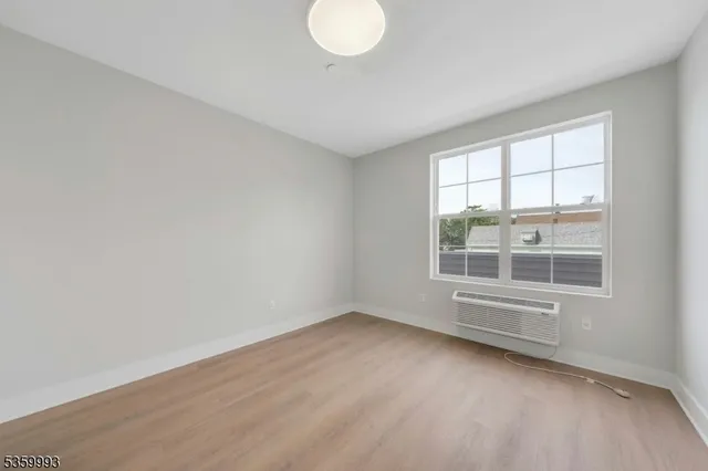 $2,888 | 1 Center Street, Unit 305, Clifton, NJ 07011