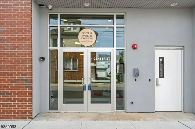 $2,888 | 1 Center Street, Unit 305, Clifton, NJ 07011