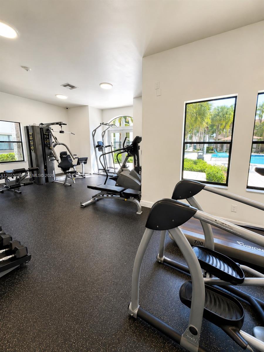 530 South Park Road, Unit 2411 Hollywood, FL 33021 - Photo 29 of 31