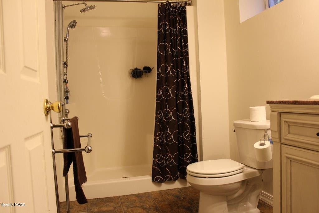 126 Dirk Road Tafton, PA 18464 - Photo 21 of 27