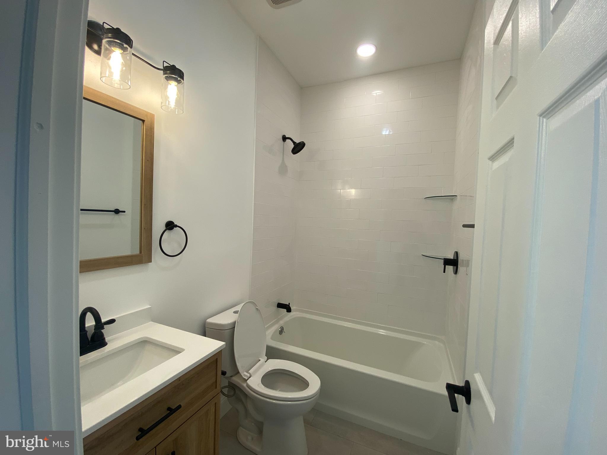 2908 North 13th Street, Unit 2 Philadelphia, PA 19133 - Photo 2 of 6