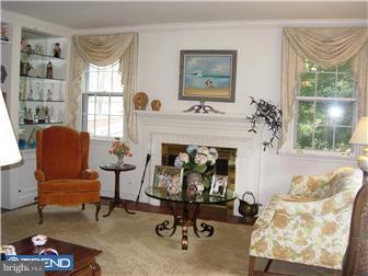 7802 Haines Road Cheltenham, PA 19012 - Photo 2 of 12 Living Room