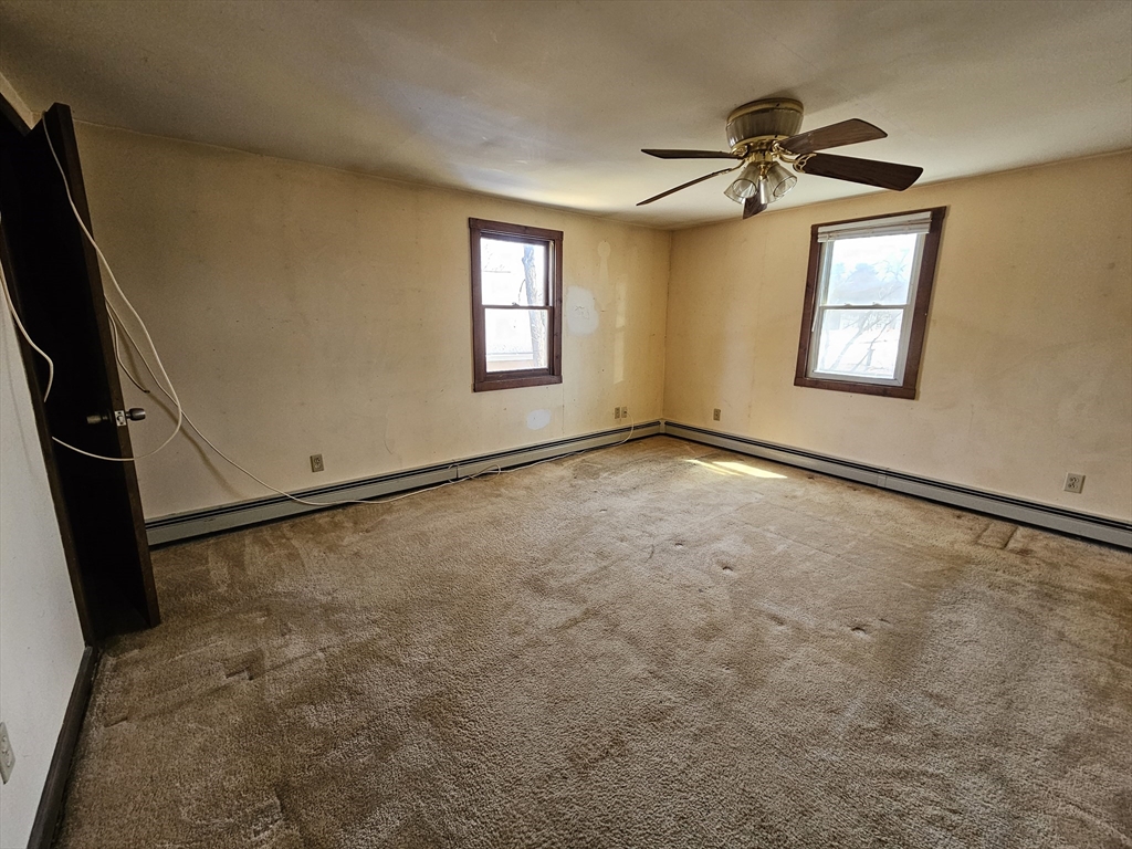 3 R Buttonwood Terrace Attleboro, MA 02703 - Photo 5 of 9