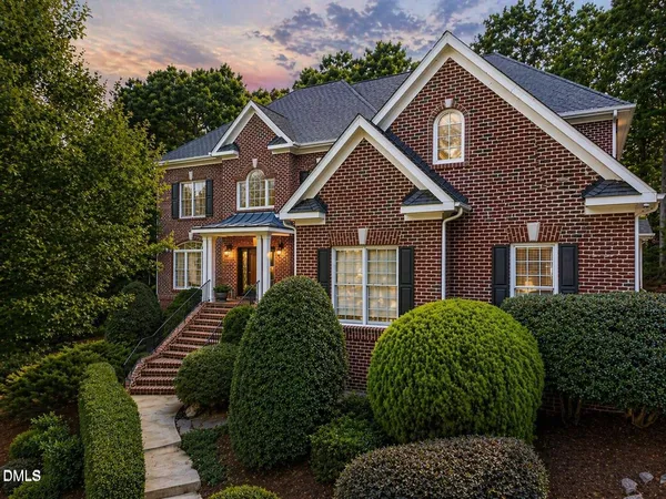 $1,195,000 | 3901 Orchard Point Court, Apex, NC 27539