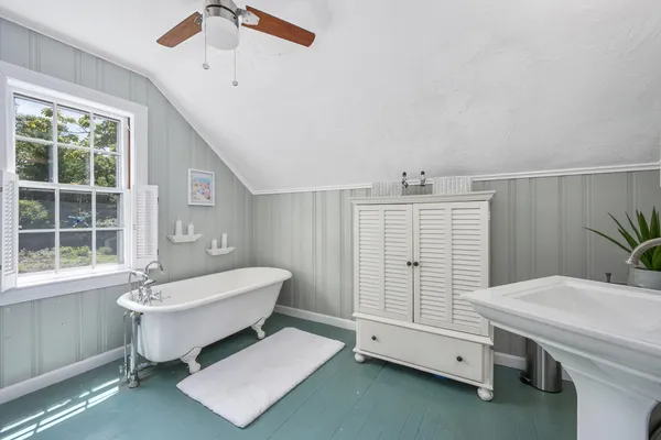 $1,265,000 | 181 School Street, Cotuit, MA 02635