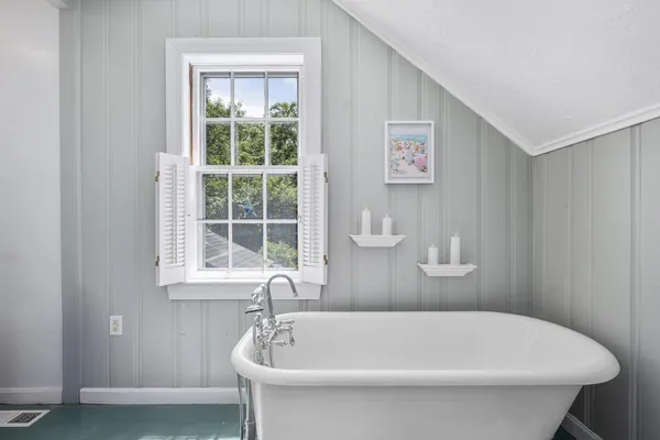 $1,265,000 | 181 School Street, Cotuit, MA 02635