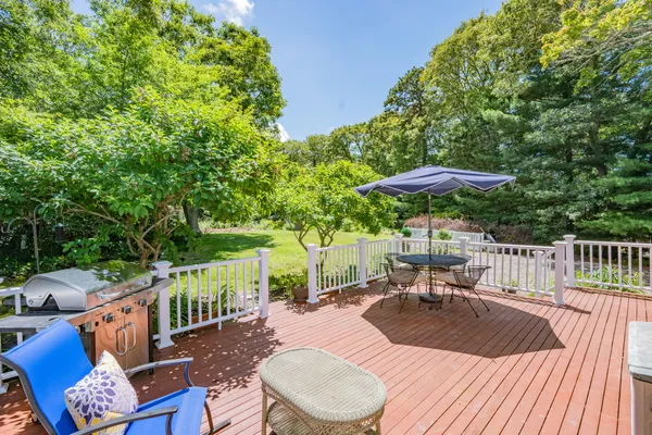 $1,265,000 | 181 School Street, Cotuit, MA 02635