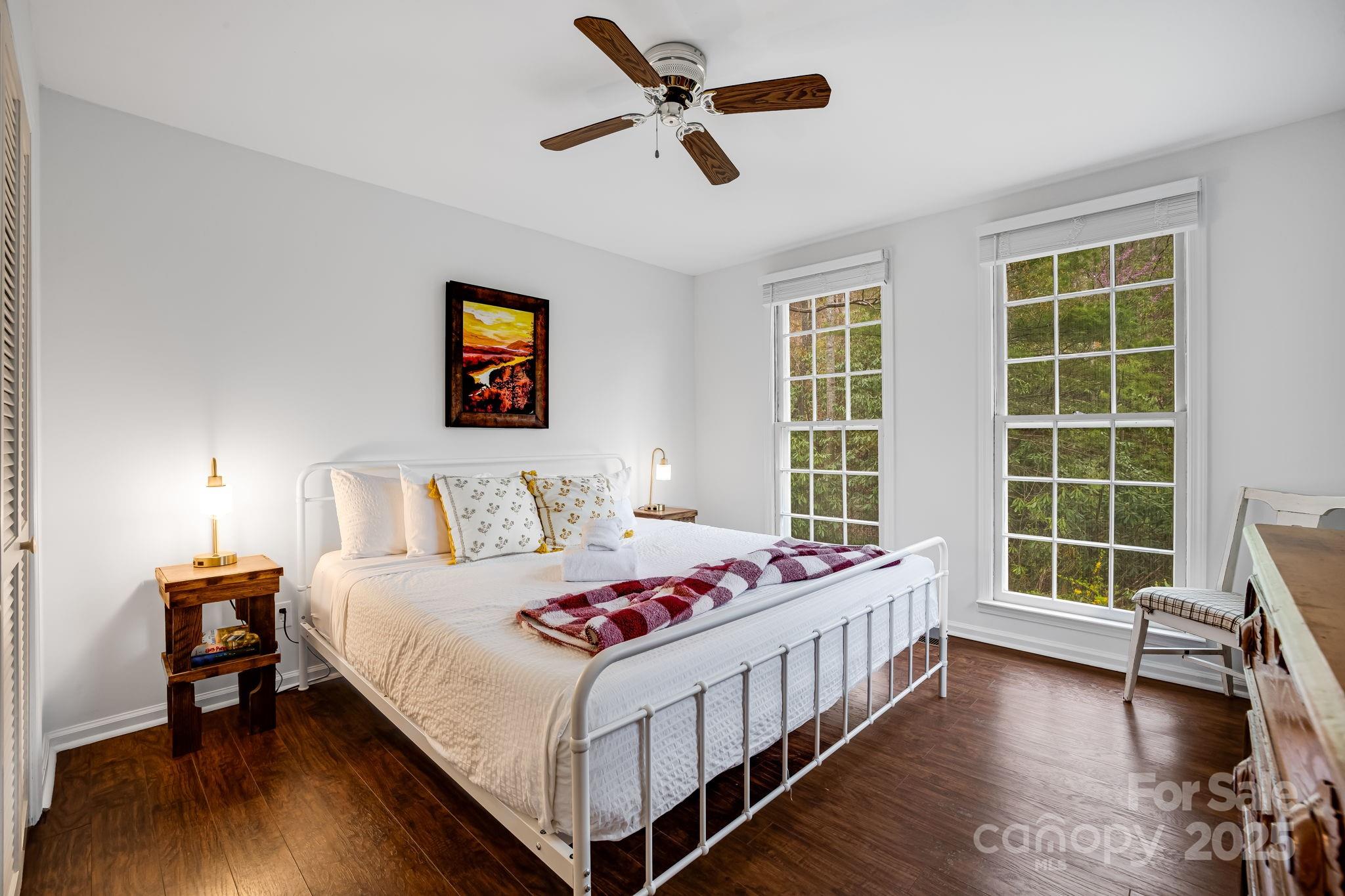 336-351 Colony Road Hendersonville, NC 28792 - Photo 14 of 41 Gallery Image 14
