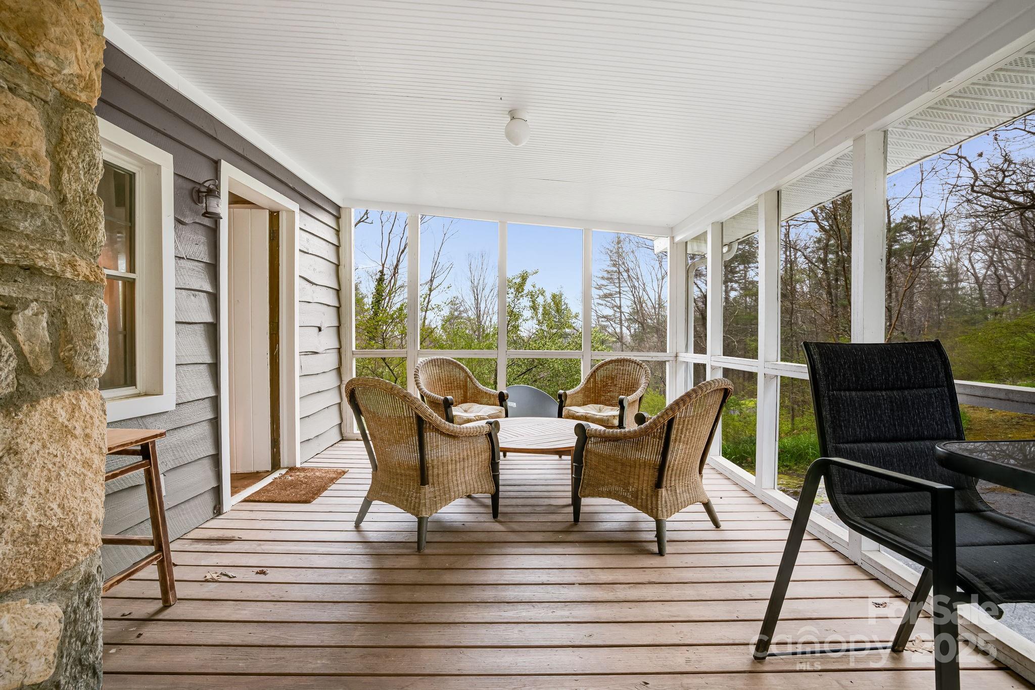 336-351 Colony Road Hendersonville, NC 28792 - Photo 25 of 41 Gallery Image 25