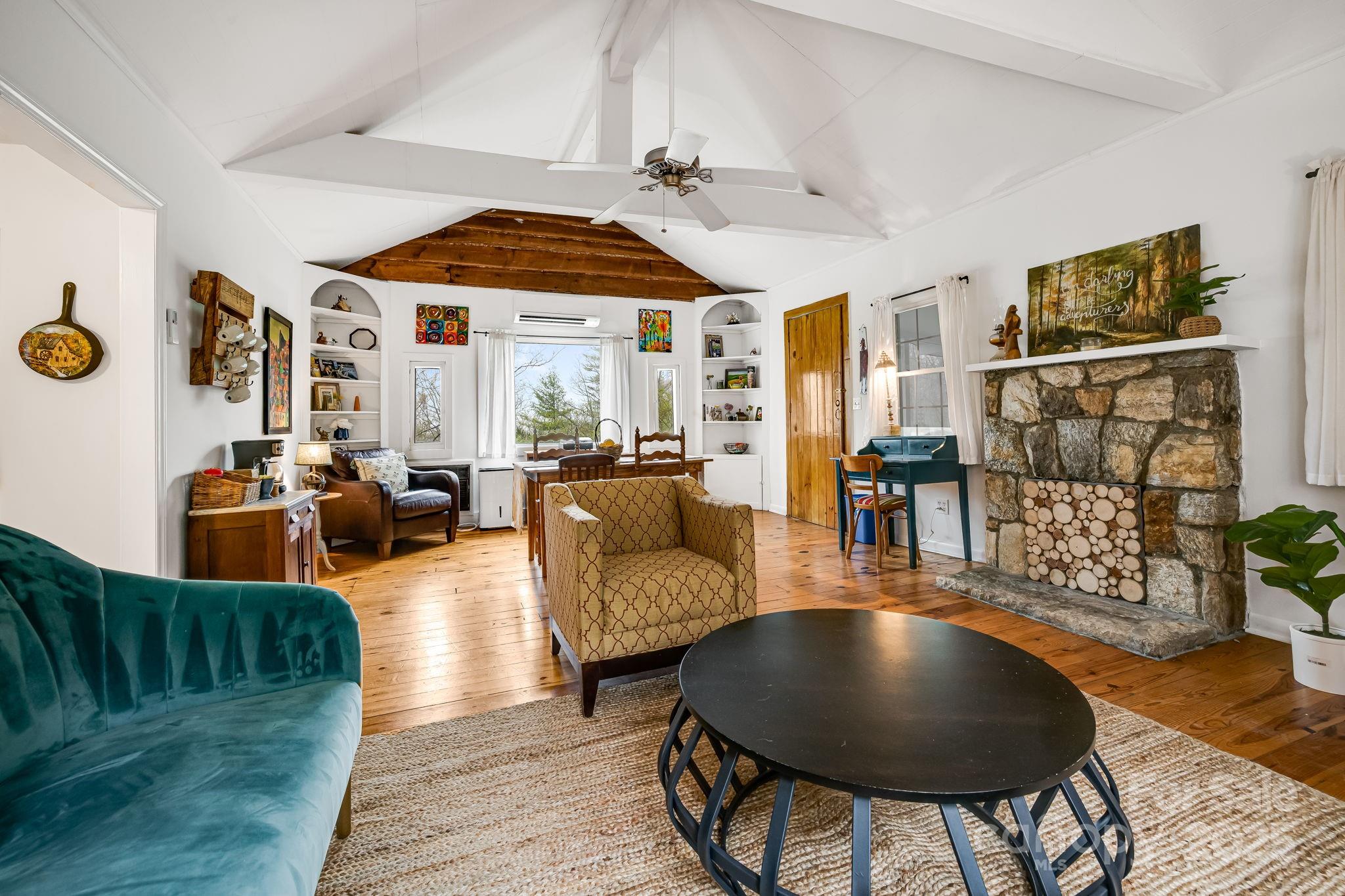 336-351 Colony Road Hendersonville, NC 28792 - Photo 30 of 41 Gallery Image 30