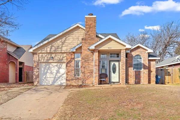 $1,825 | 8436 Cloverglen Lane, Fort Worth, TX 76123