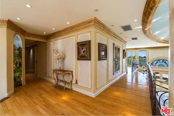 $6,295,000 | 2716 Casiano Road, Los Angeles, CA 90077