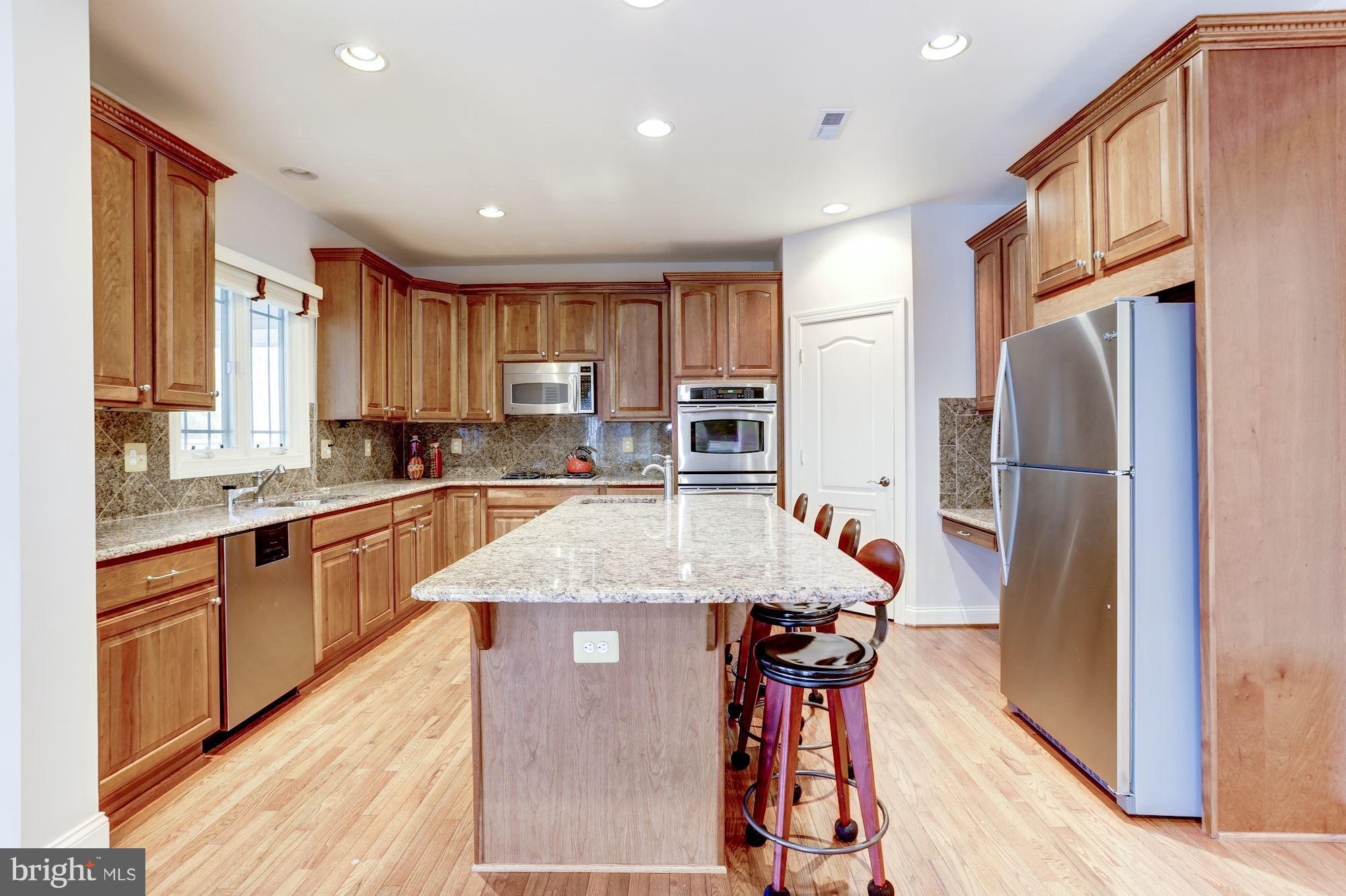 5928 Anniston Road Bethesda, MD 20817 - Photo 8 of 28 Kitchen