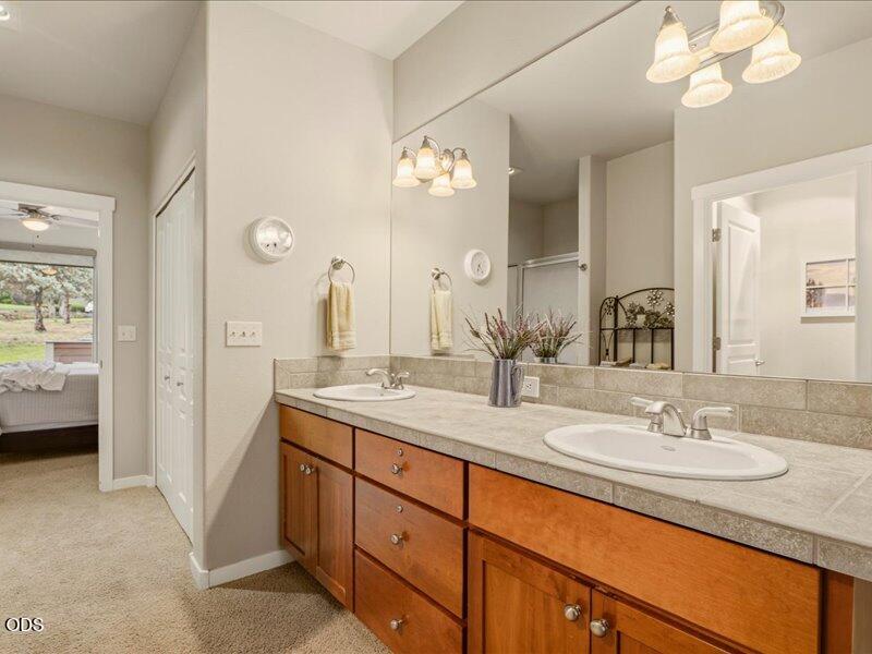 11110 Village Loop Redmond, OR 97756 - Photo 25 of 58