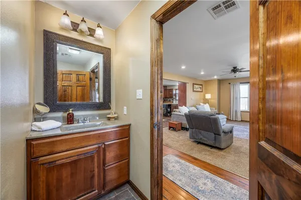 $329,999 | 5976 Pratt Road, Neodesha, KS 66757