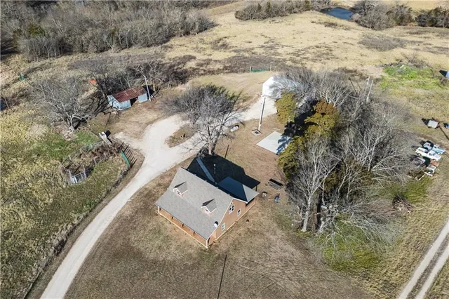 $340,000 | 5976 Pratt Road, Neodesha, KS 66757