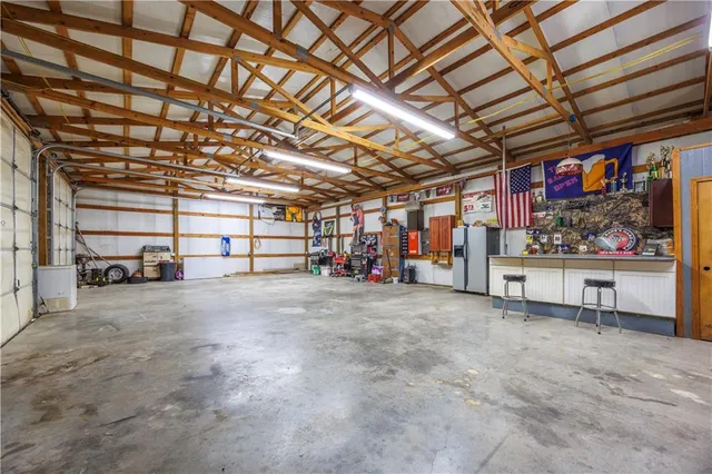 $340,000 | 5976 Pratt Road, Neodesha, KS 66757