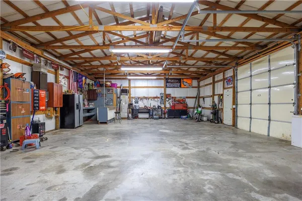 $329,999 | 5976 Pratt Road, Neodesha, KS 66757