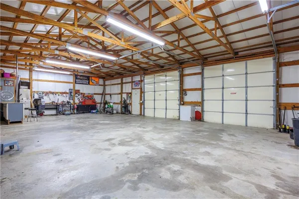 $329,999 | 5976 Pratt Road, Neodesha, KS 66757