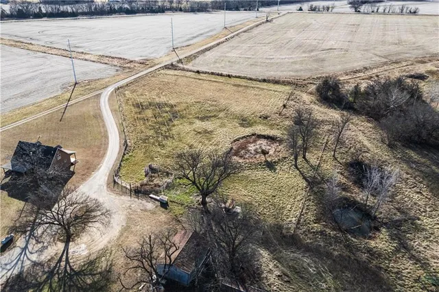 $340,000 | 5976 Pratt Road, Neodesha, KS 66757