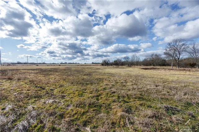 $340,000 | 5976 Pratt Road, Neodesha, KS 66757