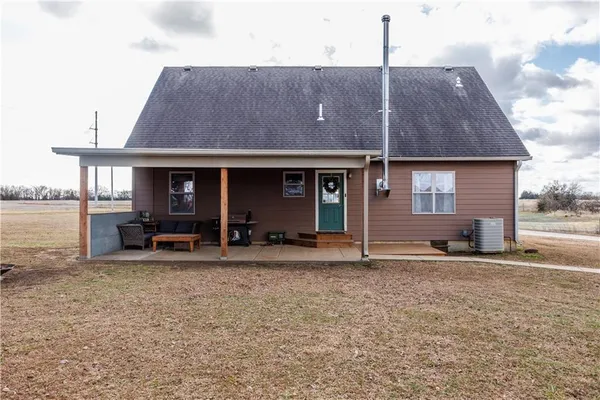 $329,999 | 5976 Pratt Road, Neodesha, KS 66757