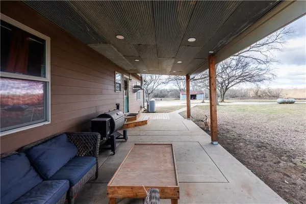 $329,999 | 5976 Pratt Road, Neodesha, KS 66757