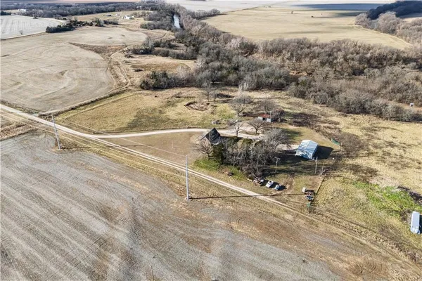 $329,999 | 5976 Pratt Road, Neodesha, KS 66757