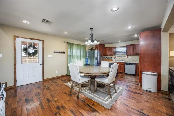 $329,999 | 5976 Pratt Road, Neodesha, KS 66757