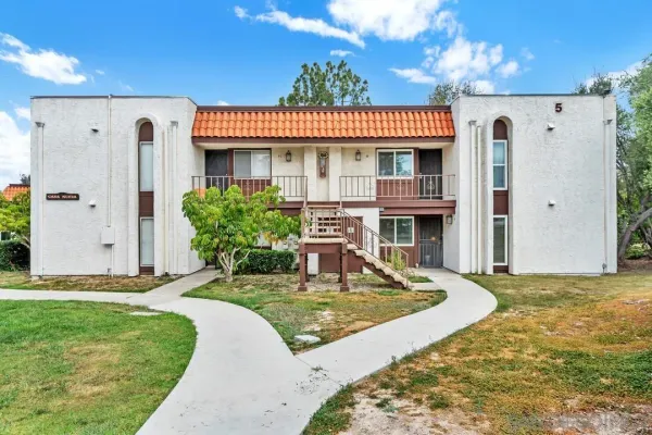 $439,999 | 6878 Navajo Road, Unit 43, San Diego, CA 92119