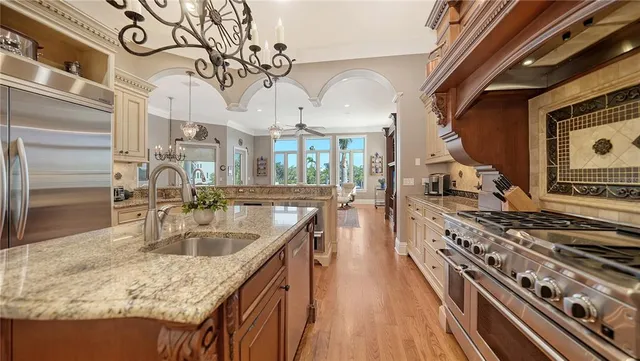 $4,300,000 | 975 Whitakers Lane, Sarasota, FL 34236