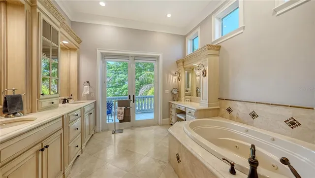 $4,300,000 | 975 Whitakers Lane, Sarasota, FL 34236