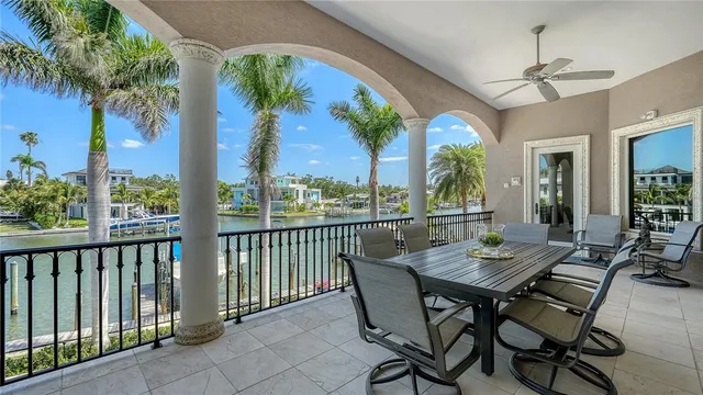 $4,300,000 | 975 Whitakers Lane, Sarasota, FL 34236
