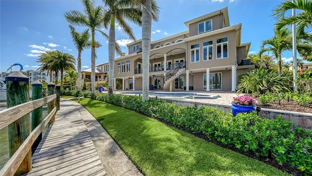 $4,300,000 | 975 Whitakers Lane, Sarasota, FL 34236