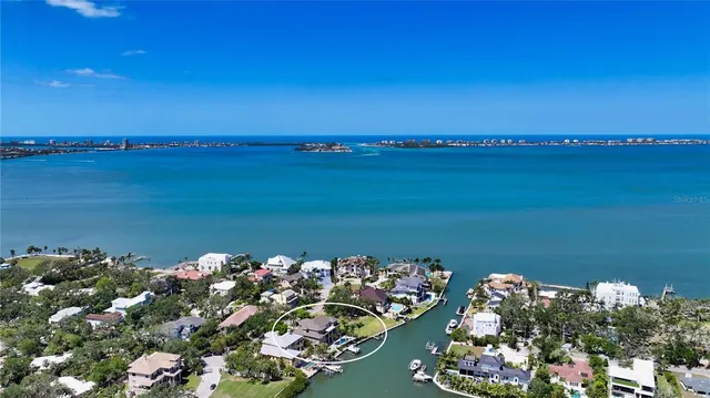 $4,300,000 | 975 Whitakers Lane, Sarasota, FL 34236