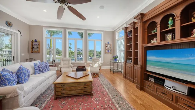 $4,300,000 | 975 Whitakers Lane, Sarasota, FL 34236