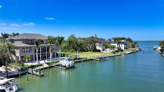 $4,300,000 | 975 Whitakers Lane, Sarasota, FL 34236