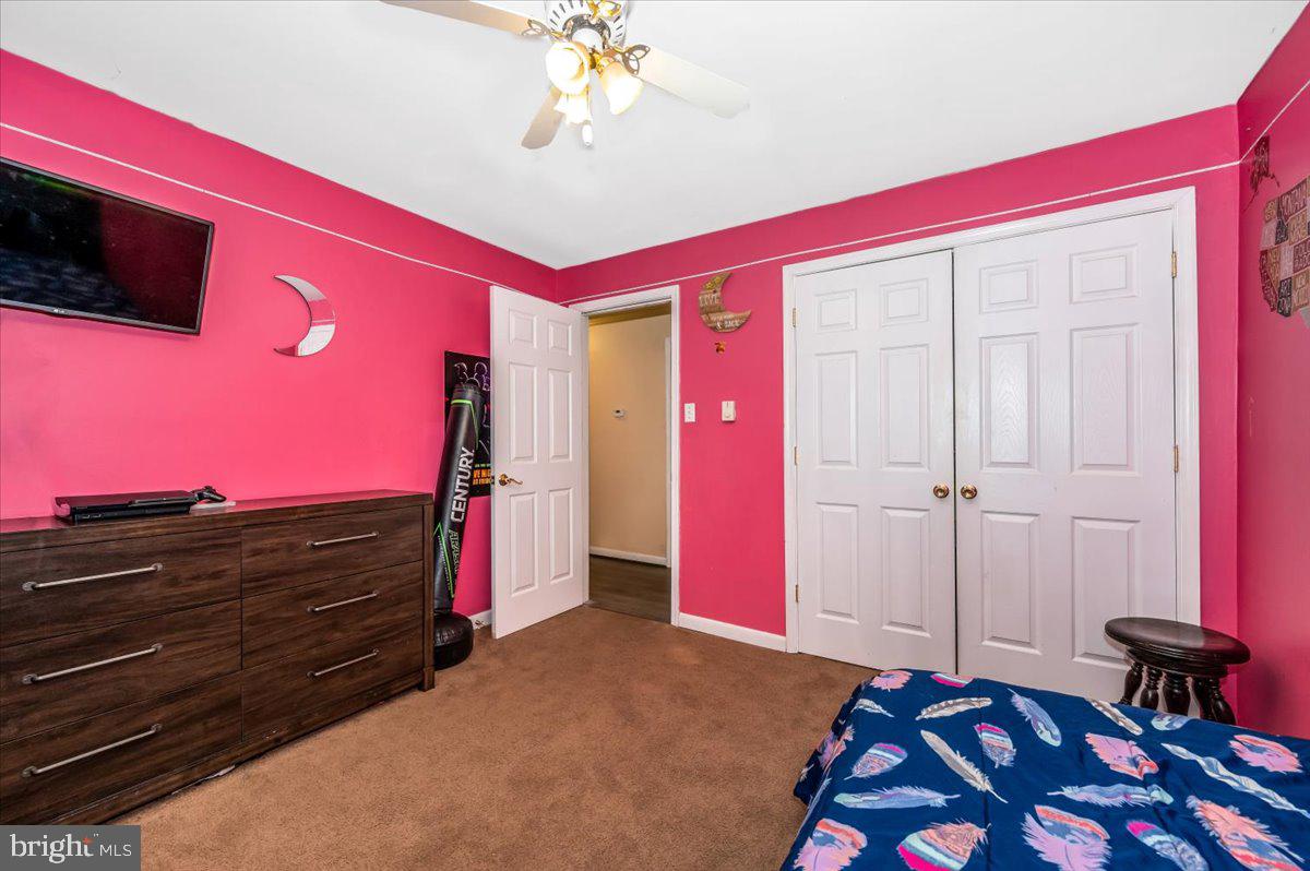 15225 Clear Spring Road Williamsport, MD 21795 - Photo 22 of 44 a view of livingroom with furniture