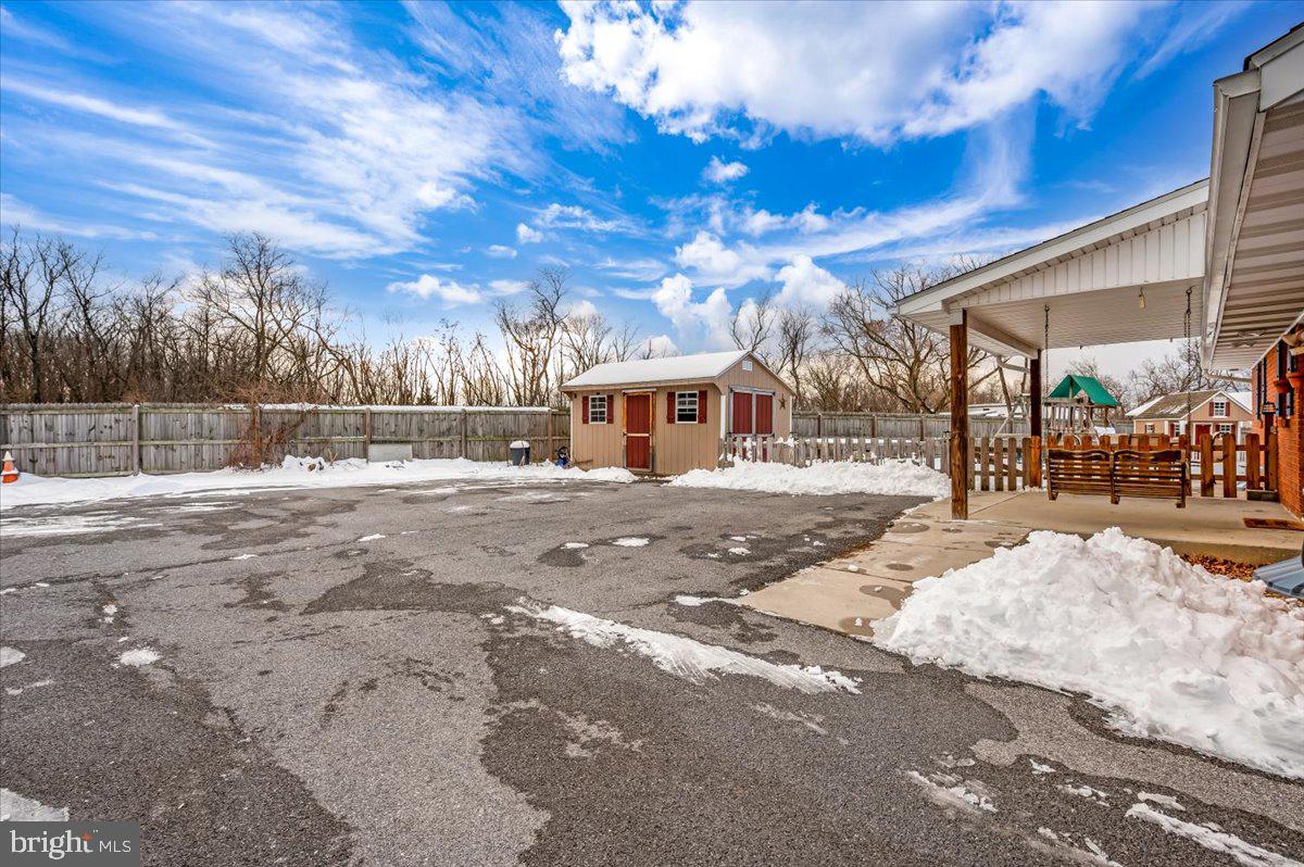 15225 Clear Spring Road Williamsport, MD 21795 - Photo 3 of 44 a view of outdoor space with city view