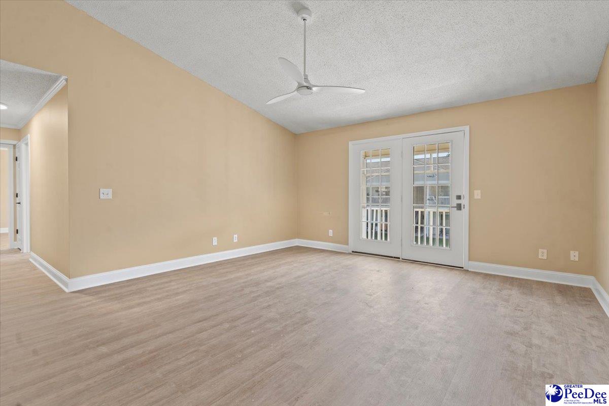 11117 Old Ebenezer Road Florence, SC 29501 - Photo 6 of 28 Gallery Image 6