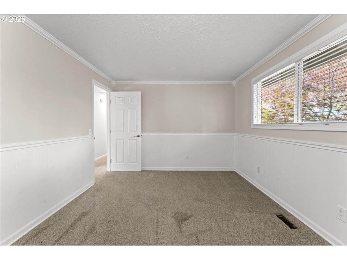 20624 Southwest Rosa Drive Beaverton, OR 97078 - Photo 19 of 36