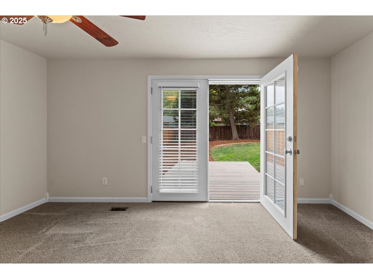 20624 Southwest Rosa Drive Beaverton, OR 97078 - Photo 22 of 36