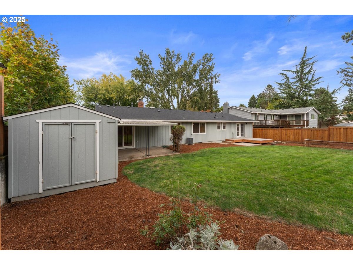 20624 Southwest Rosa Drive Beaverton, OR 97078 - Photo 28 of 36