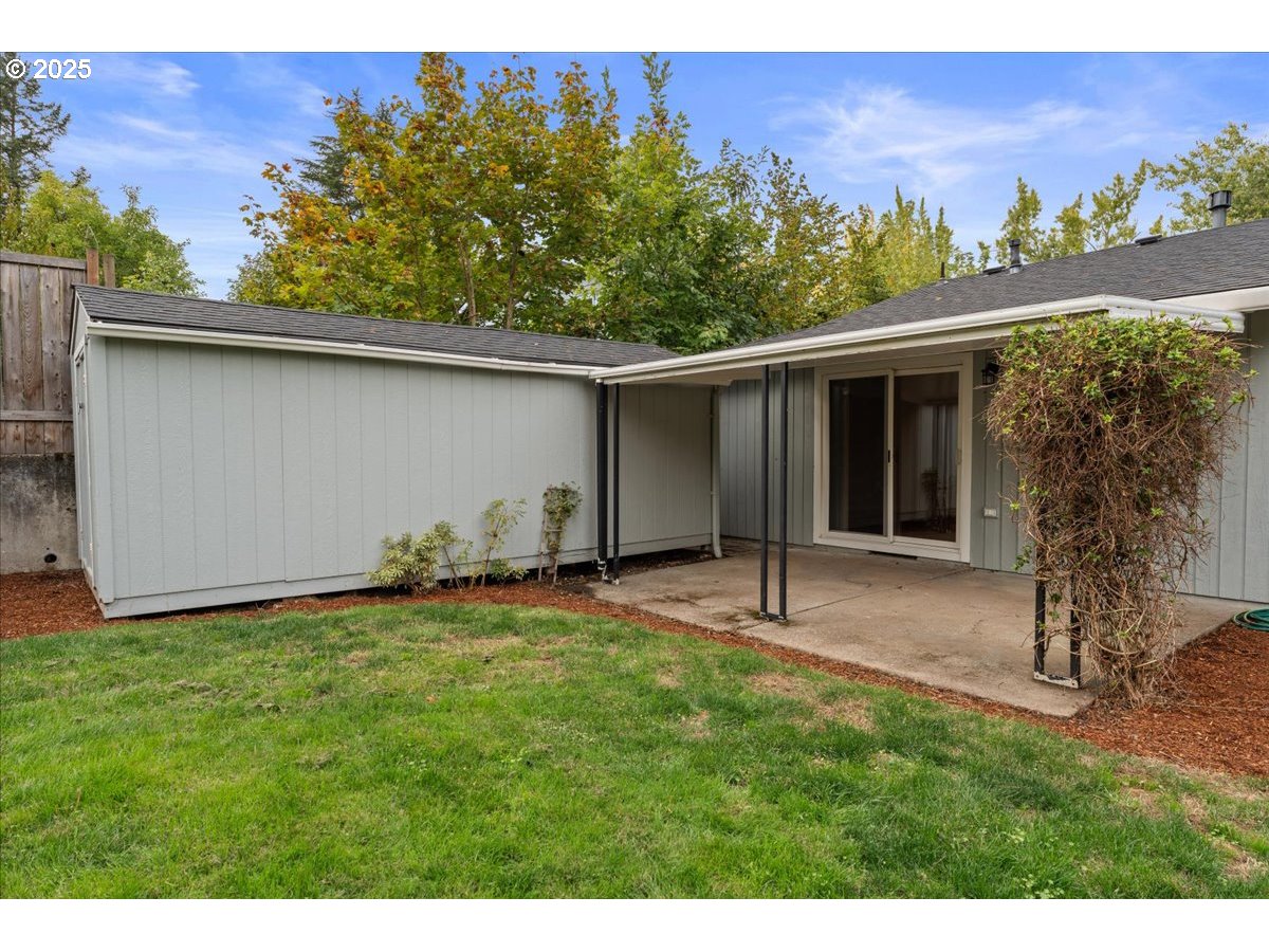 20624 Southwest Rosa Drive Beaverton, OR 97078 - Photo 34 of 36