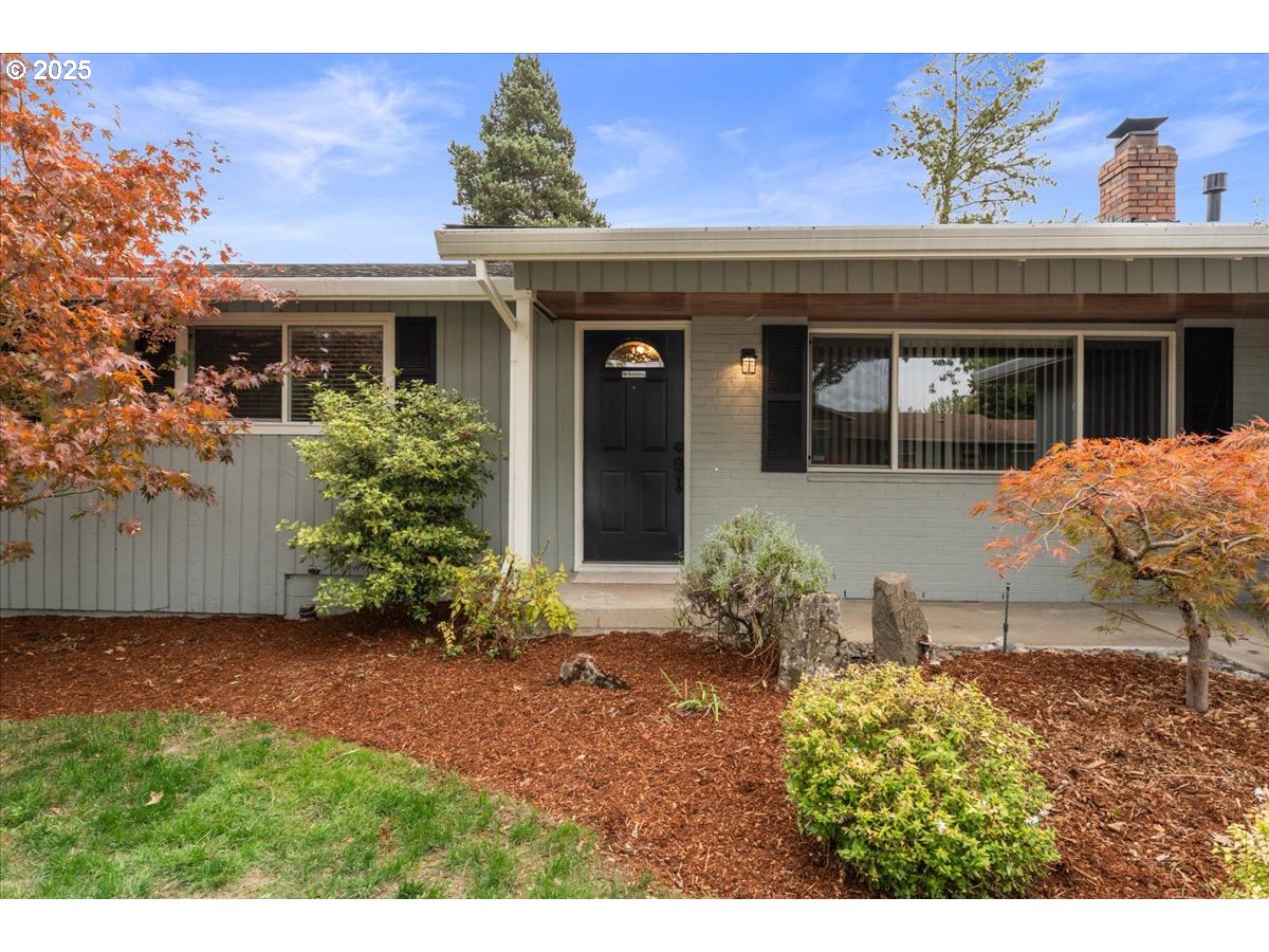 20624 Southwest Rosa Drive Beaverton, OR 97078 - Photo 4 of 36